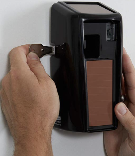 Diffuseur de parfum par aérosol microburst lumecell noir vu de gauche avec système sécurisé à clé